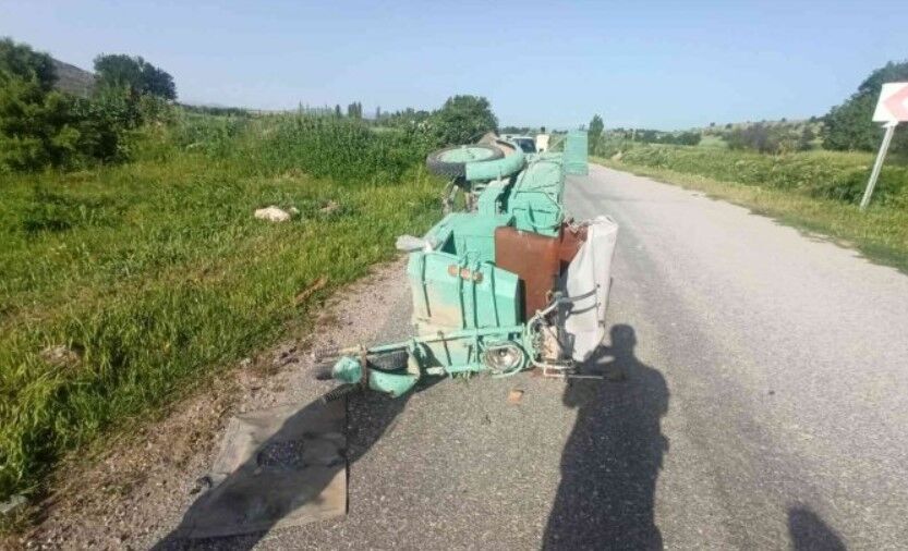 Konya’da üç tekerlekli motosiklet devrildi, sürücü savrularak can verdi