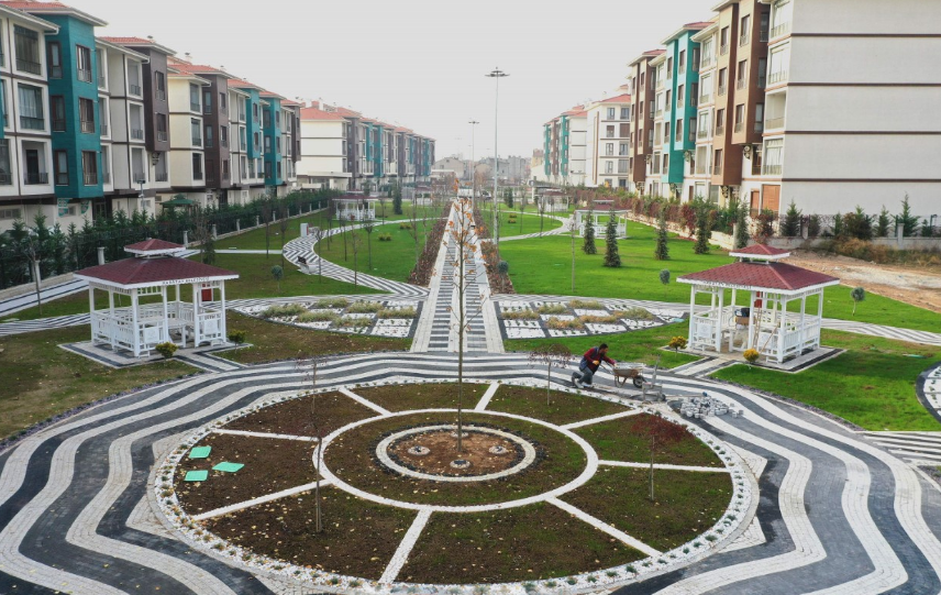 KARATAY BELEDİYESİ İLÇEYİ YENİ PARK VE YEŞİL KUŞAKLARLA DONATIYOR