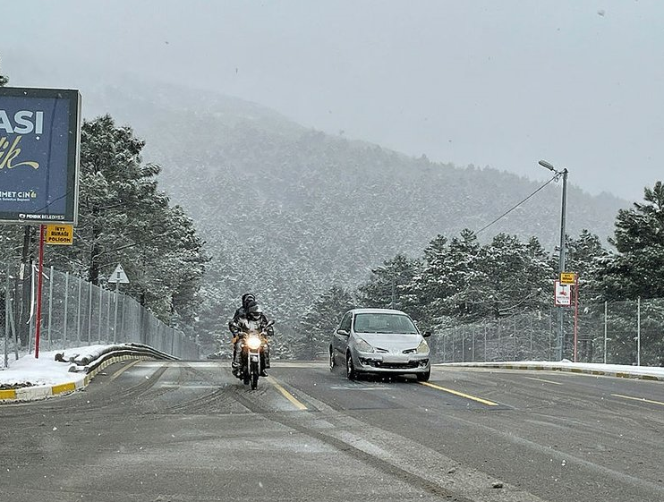 Meteoroloji hava durumu raporunu paylaştı! Hafta sonuna dikkat:Bazı illerde kar, sağanak...