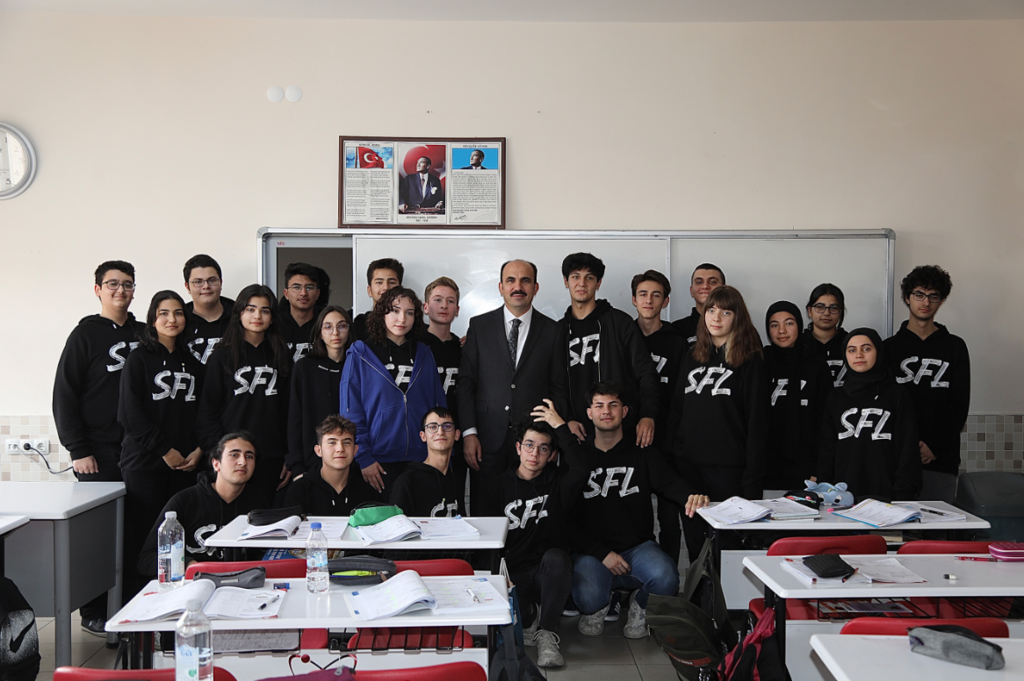 Başkan Altay: “Öğrencilerimizin Başarısı İçin Tüm İmkanlarımızı Seferber Ediyoruz”
