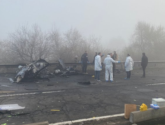 Diyarbakır'da polis servisine bombalı saldırı! 1 sivil ve 8 polis memuru yaralandı