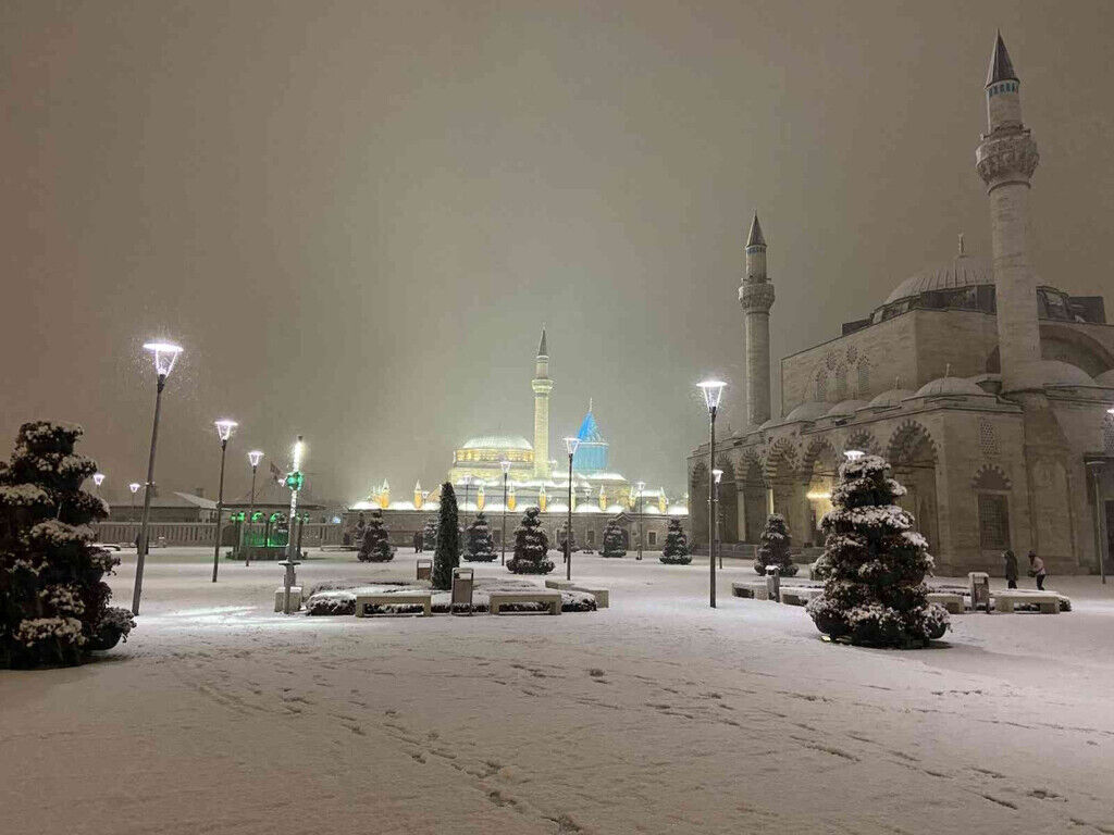 Beklenen oldu! Konya'ya  nihayet kar geliyor! 