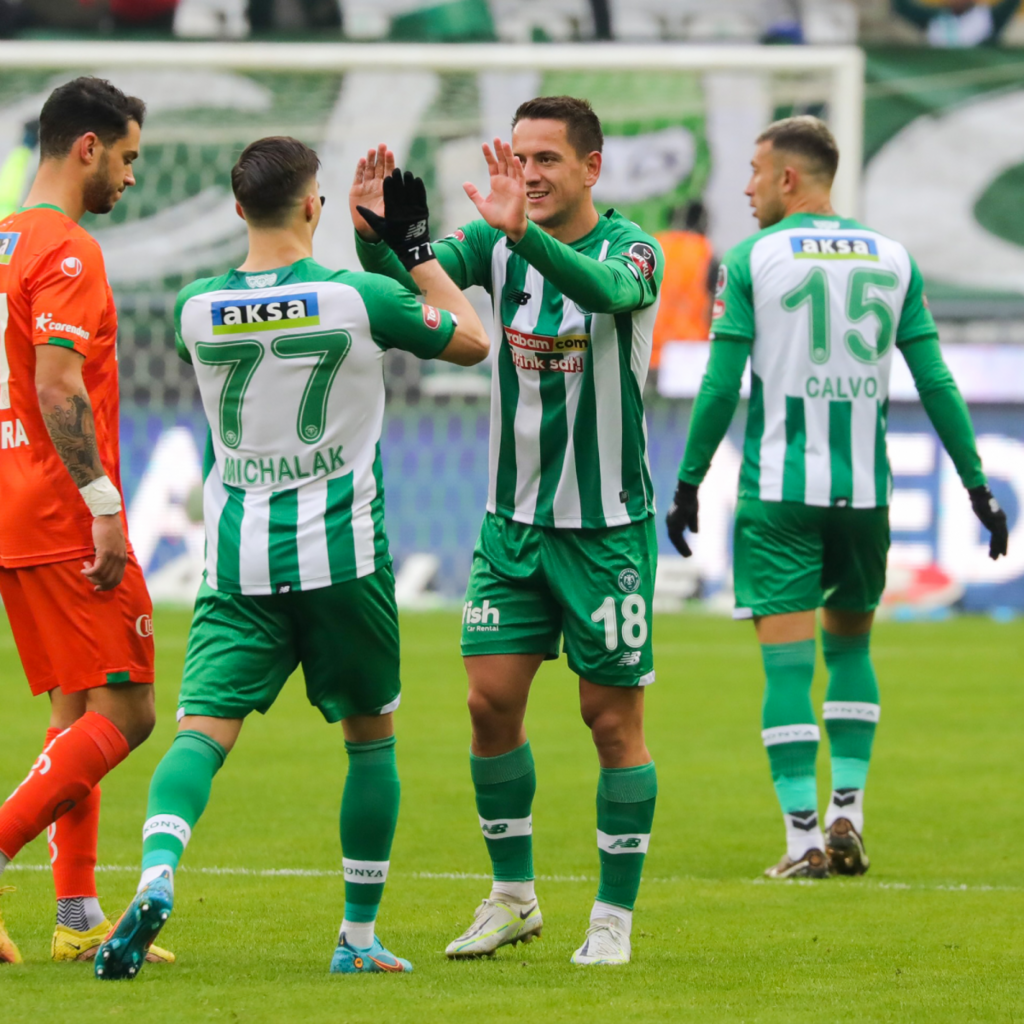 Konyaspor Alanyaspor ile berabere kaldı 2-2