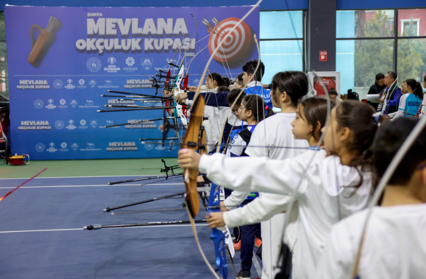 Mevlana Okçuluk Turnuvasında Meram Belediyespor Rüzgarı Esti