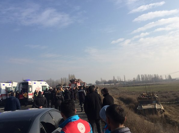 Iğdır’da askeri araç kaza yaptı: 12 asker yaralandı