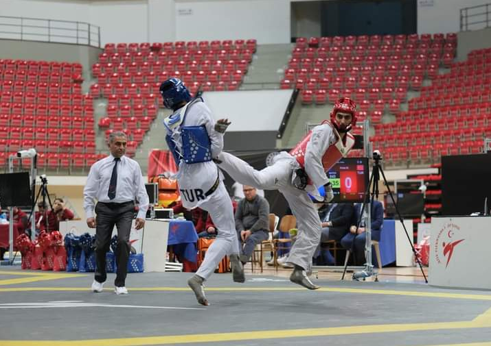 Karatay Belediyespor Taekwondo Sporcularından Önemli Başarı