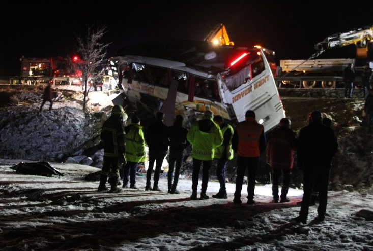 Kayseri’den acı haber! Otobüs kazası meydana geldi 4 ölü! 