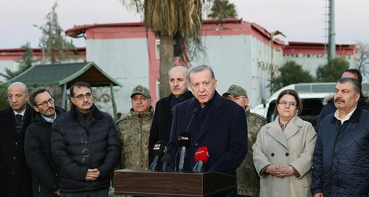 Deprem bölgesinde son durum!Ölü ve yaralı sayısı ile ilgili yeni açıklama