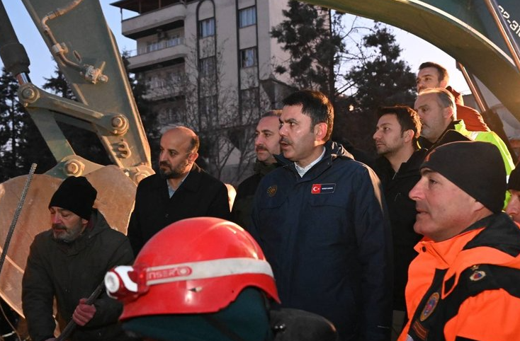 Gaziantep'te depremden bir kurtuluş daha: 65 saat sonra sağ olarak kurtalarıldı