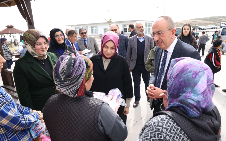 Usta İle Kavuş Konya’ya Yerleşen Depremzedelerin Acılarını Paylaştı