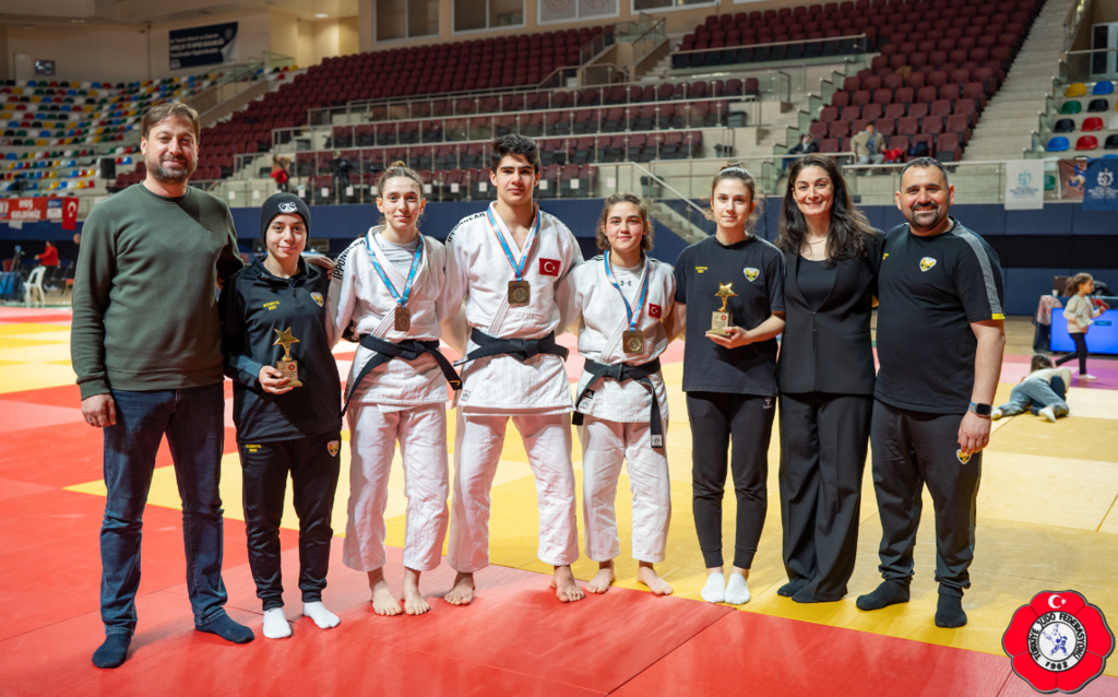 Büyükşehir Belediyesporlu Judoculardan İki Şampiyonluk Daha