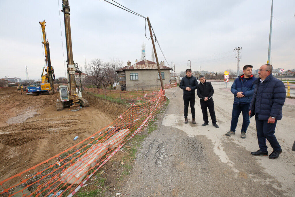 BAŞKAN KAVUŞ, MERAM’IN YENİ CADDELERİ VE TAŞKÖPRÜ ALTGEÇİDİNDE İNCELEMELERDE BULUNDU