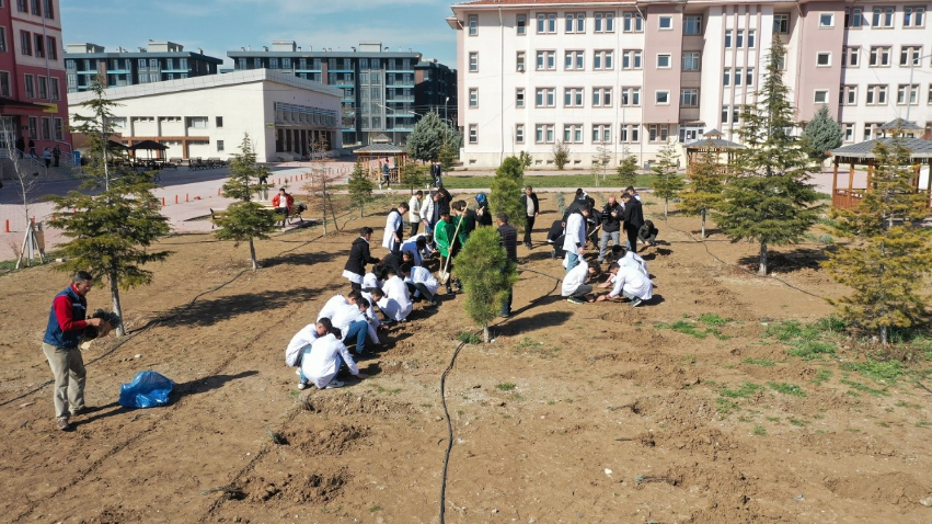 Karatay Belediyesi’nden “Lavanta Kokulu Okullar” Projesi