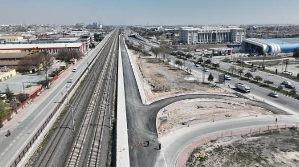 Konya Büyükşehir’den Demiryolu Caddesi’nde Trafiği Rahatlatacak Düzenlemeler