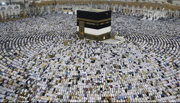 Kabe'de Ramazanın ilk 10 günü 9 milyonun üzerinde Müslüman ibadet etti