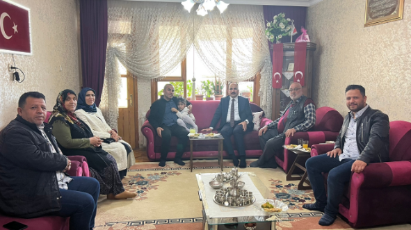  Başkan Altay Ramazan Bayramı’nda Şehit ve Gazi Ailelerini Ziyaret Ett