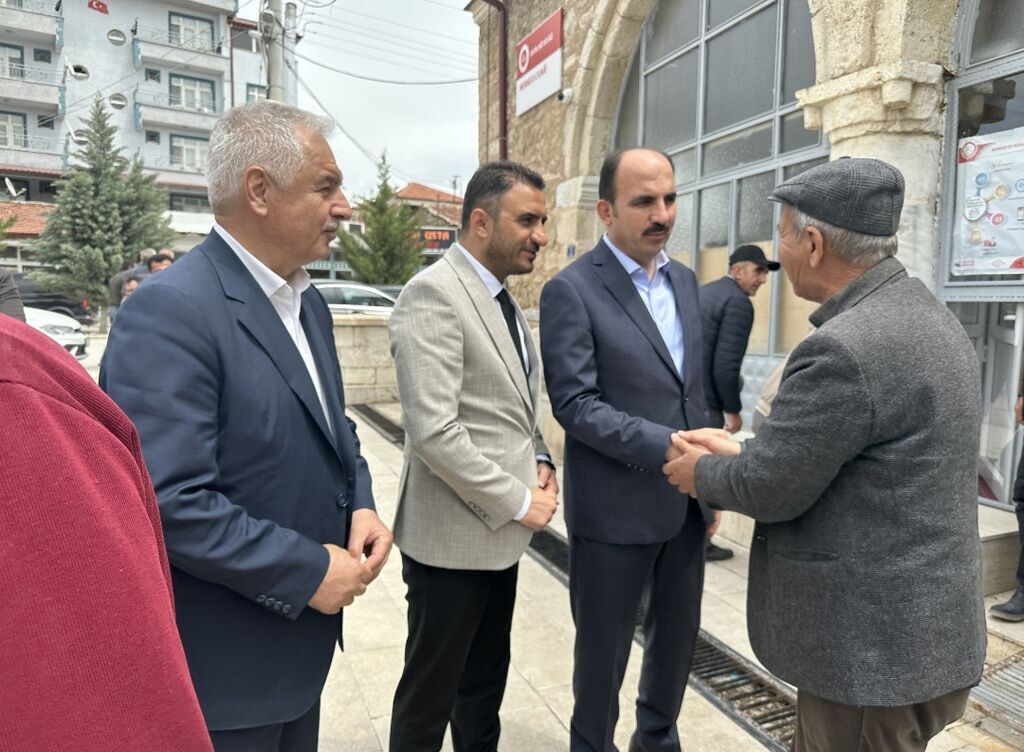 Başkan Altay ve Uslu Çeltik, Yunak ve Tuzlukçu’da Vatandaşlarla Buluştu