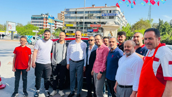 Başkan Altay Eski Belediye Civarındaki İş Merkezlerinde Esnaflarla Buluştu