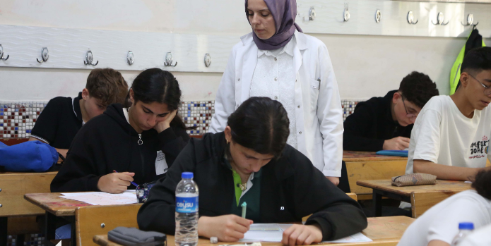 Meram’daki öğrenciler Mega sınavda