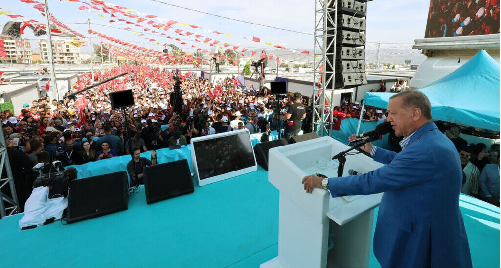 Cumhurbaşkanı Erdoğan: “Konya Belediyelerimiz Hatay’da Hakk’ın ve Halkın Rızasını Gözeterek Gece Gündüz Koşturdu”