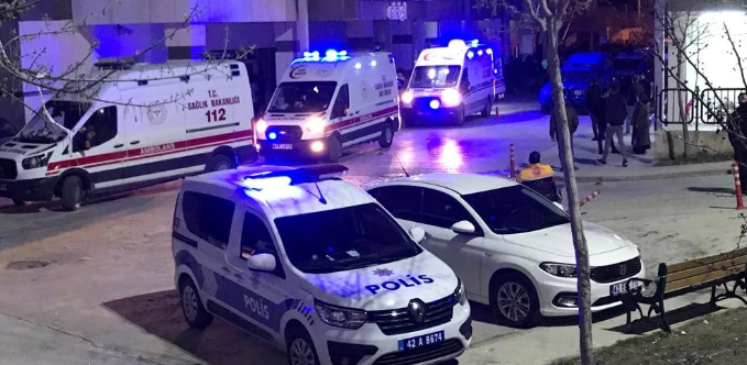 Konya'da silahlı kavga: 8'i polis 12 kişi yaralandı