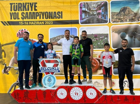 Meram Belediyesporlu Minik Muhammet’ten İki Şampiyonluk Birden