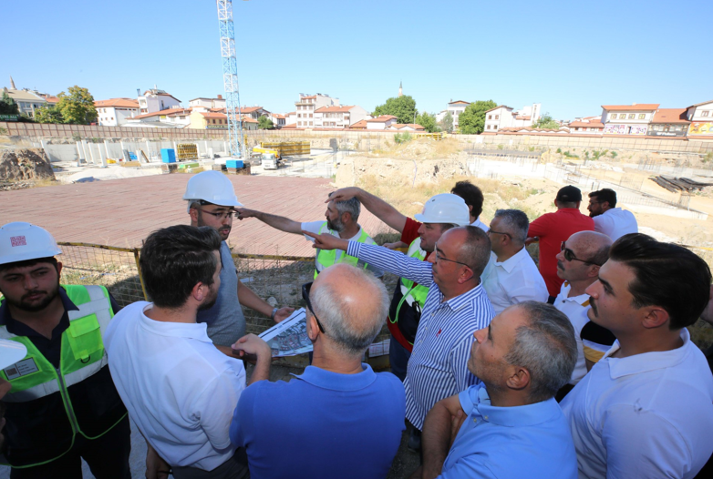 Başkan Kavuş, Meram’da Devam Eden Yatırımları Meclis Üyeleriyle Birlikte İnceledi