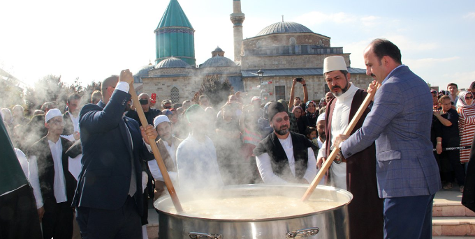 Mevlana Türbesi'nde tonlarca aşure kaynayacak