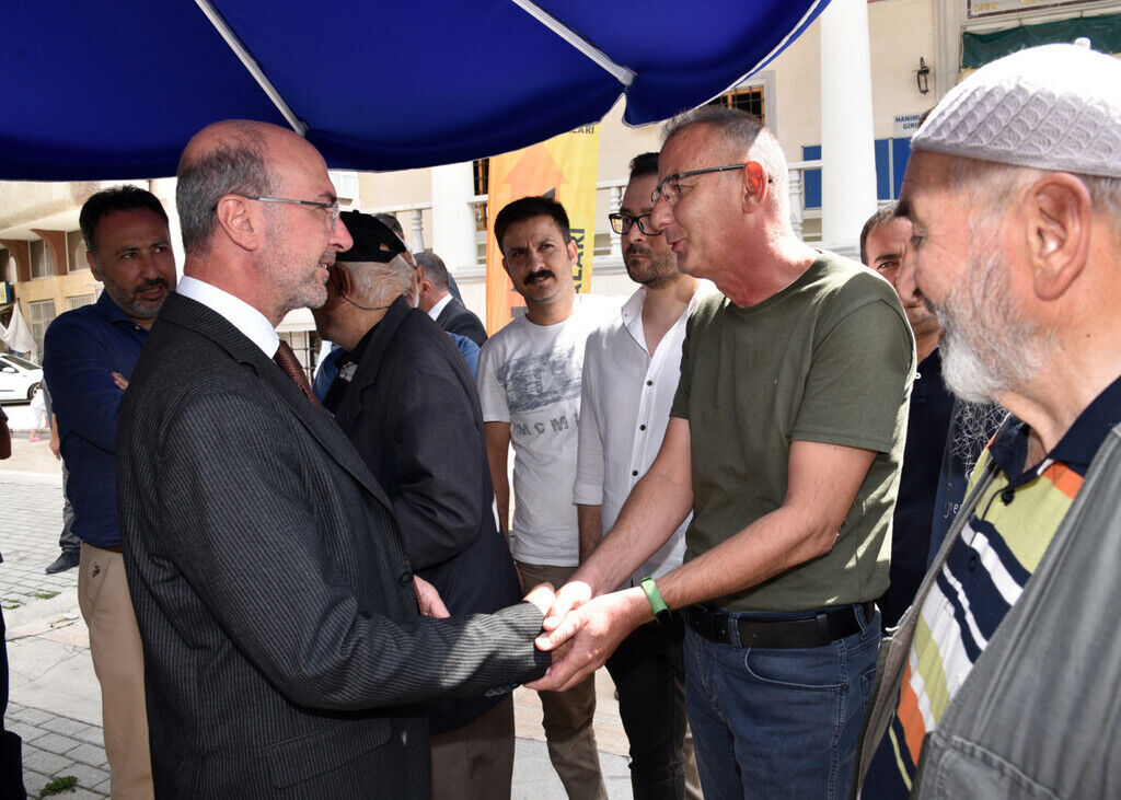  Başkanı Ahmet Pekyatırmacı, Cuma Buluşmalarında vatandaşlarla bir araya geldi
