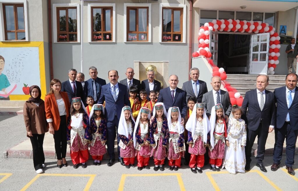 Başkan Altay: “Sizler Ülkemizin En Kıymetli Varlıkları, Umudu ve Neşe Kaynağısınız”