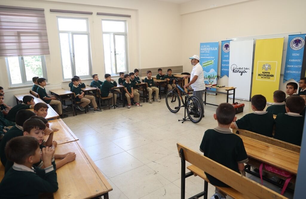 Bisiklet Şehri Konya’da Büyükşehir belediyesi Okullarda Bisiklet Tamir ve Bakım Eğitimleri Veriyor