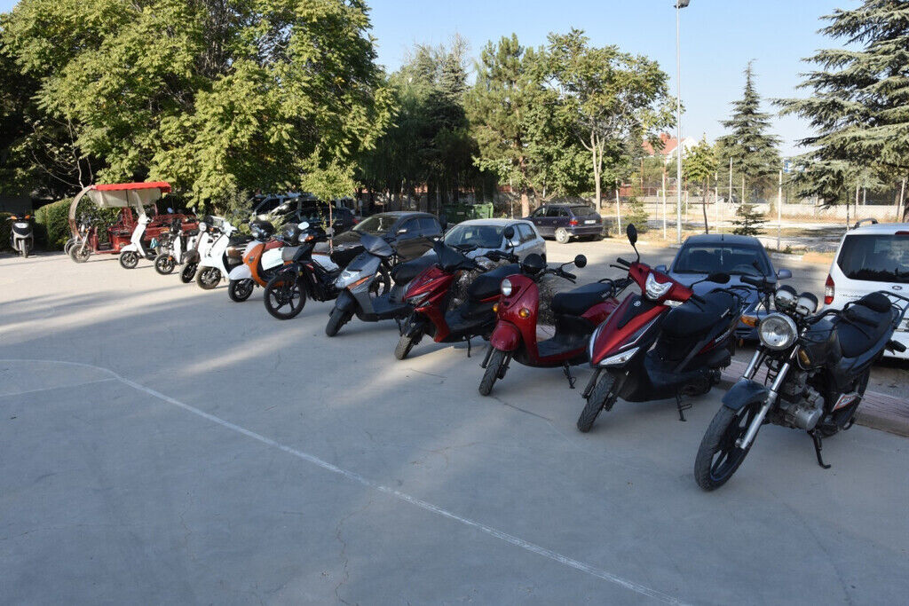Konya'da bu kadarına da pes! Bayi kuracak kadar motosiklet çalmışlar