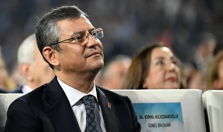 CHP'nin 38. Olağan Kurultayı'nda yeni genel başkan Özgür Özel