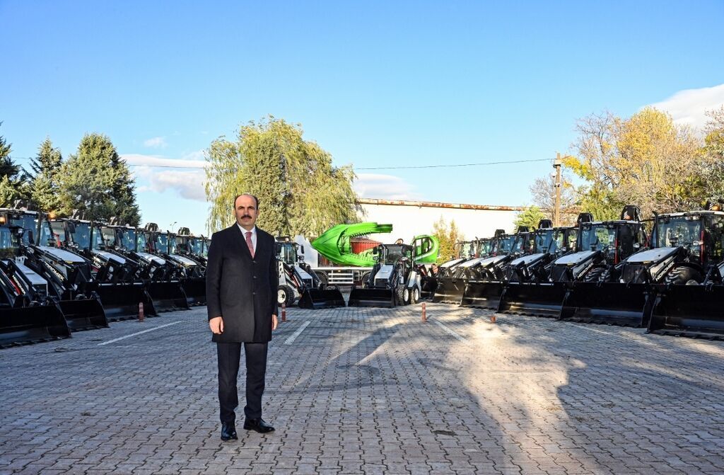 Başkan Altay: “İş Makinesi Envanterimizi 60 Yeni Araçla Güçlendirdik”