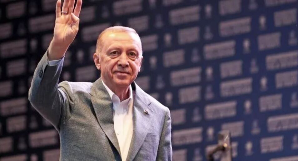  Cumhurbaşkanı Erdoğan’dan Ankara için 3 isim önerisi!Ak Partide seçim mesaisi 
