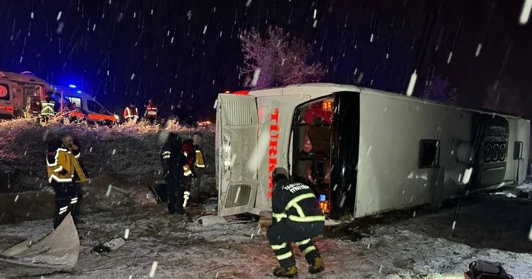 Kastamonu'da  feci kaza! Otobüs devrildi 6 kişi hayatını kaybetti 33 kişi yaralandı