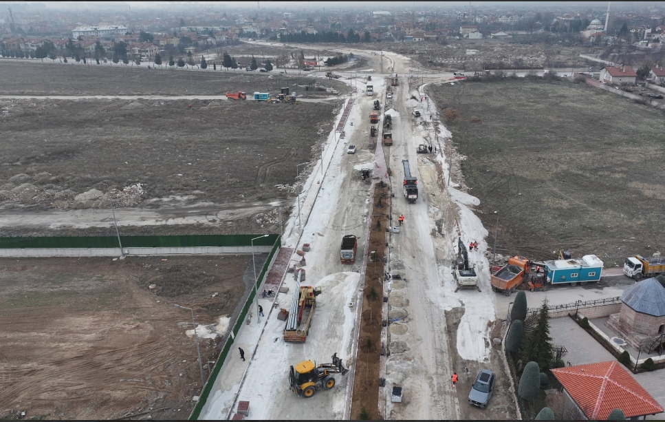 Konya Büyükşehir Necmettin Erbakan Caddesi’nde Yoğun Bir Çalışma Sürdürüyor