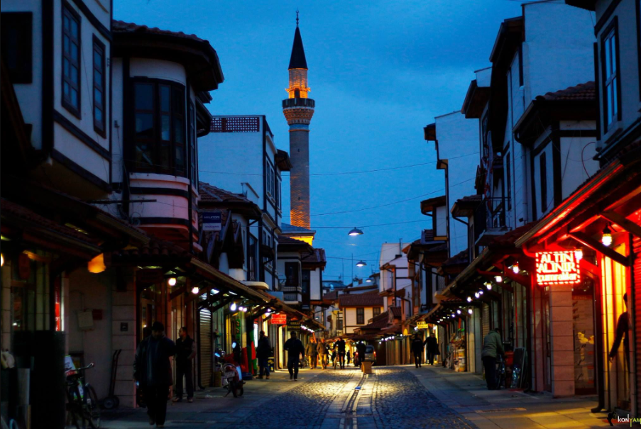 Konya'da Ramazan Ayında Esnaflar Sahura Kadar Açık Olacak!