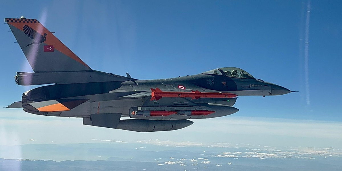 Konya'da F-16'lar milli TOLUN'la hedefleri tam isabet vurdu!