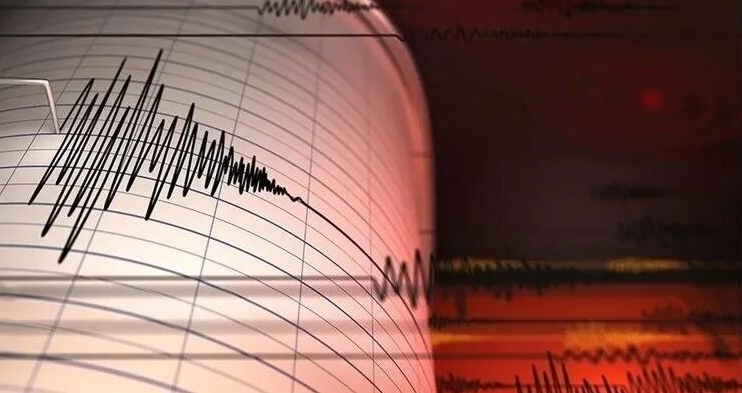 Çanakkale'de 4,9 büyüklüğünde deprem meydana geldi!1 kişi hayatını kaybetti! 