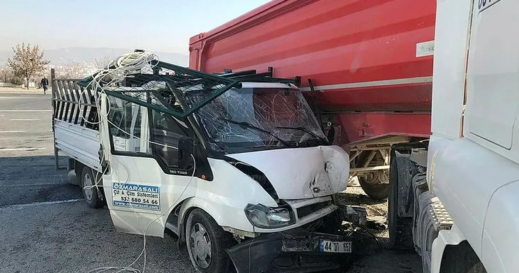 Bakan Yerlikaya:Tatilin ilk 5 gününde 38 vatandaşımız trafik kazasında hayatını kaybetti