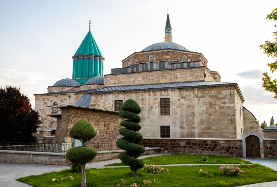 Bakan Ersoy: Konya Mevlana Müzesi birinci oldu!