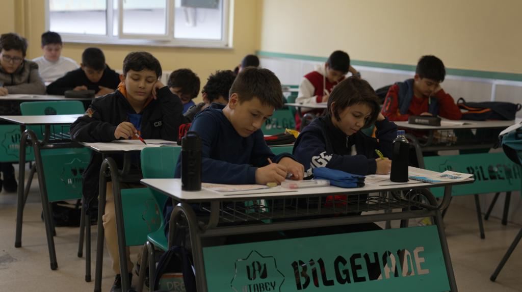 Bilgehanelerdeki Deneme Sınavları Öğrencilerde Akademik Başarıyı Destekliyor