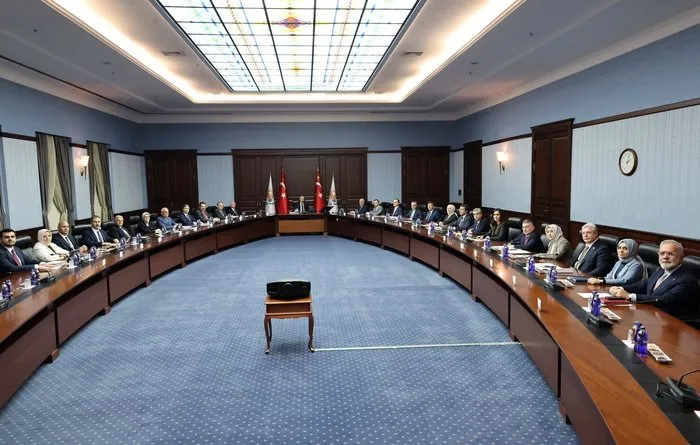 Cumhurbaşkanı Erdoğan başkanlığında AK Parti MYK  toplandı!