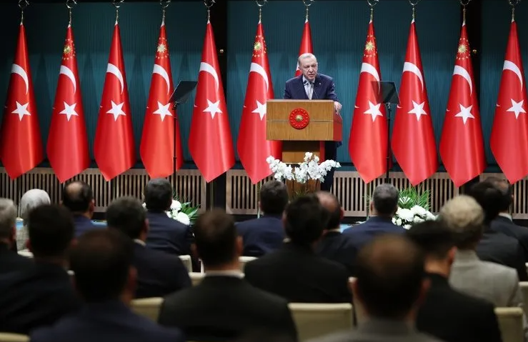  Cumhurbaşkanı Erdoğan Kabineyi Topluyor: Ana Gündem Ekonomi ve Kamuda Tasarruf 