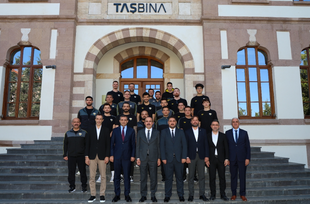 Türkiye Basketbol Ligi’ne Yükselen Takım Başkan Altay’ı Ziyaret Etti