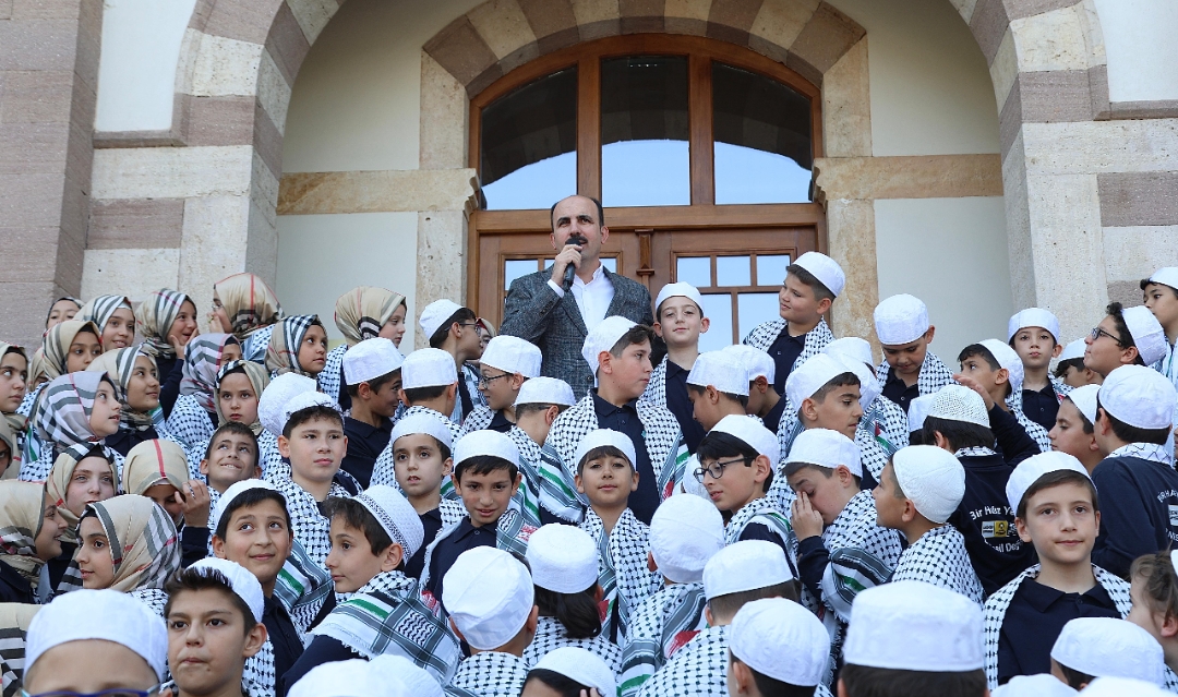 Bilgehane Hafızlık Öğrencileriyle Buluşan Başkan Altay: “Bu Güzellik En Çok Konya’ya Yakışıyor”