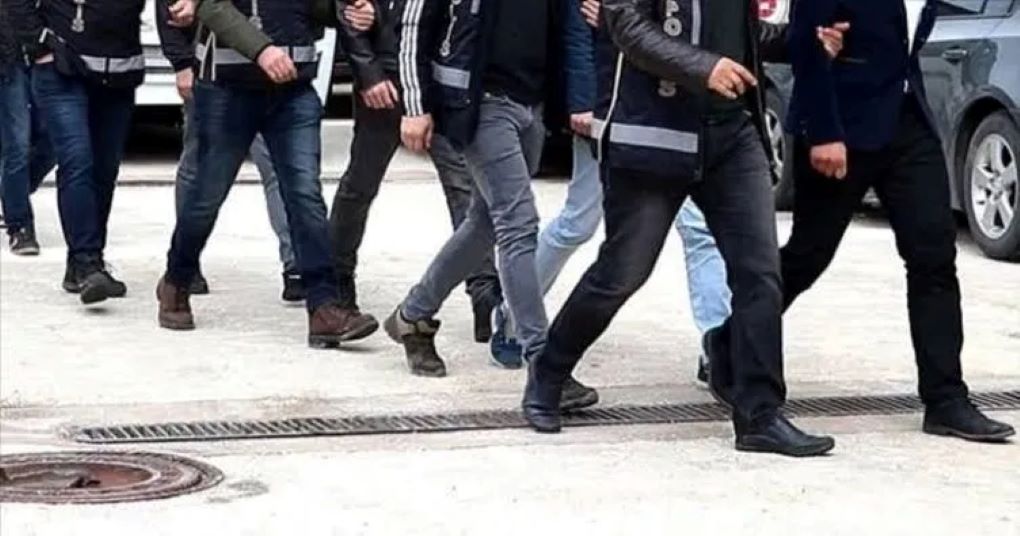FETÖ’nün Hava Kuvvetleri Yapılanmasında 8 Tutuklama!