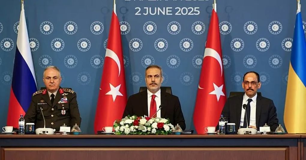 İstanbul’da Tarihi Zirve: Türkiye’nin Arabuluculuğunda Barış Umudu Yeniden Yeşerdi!