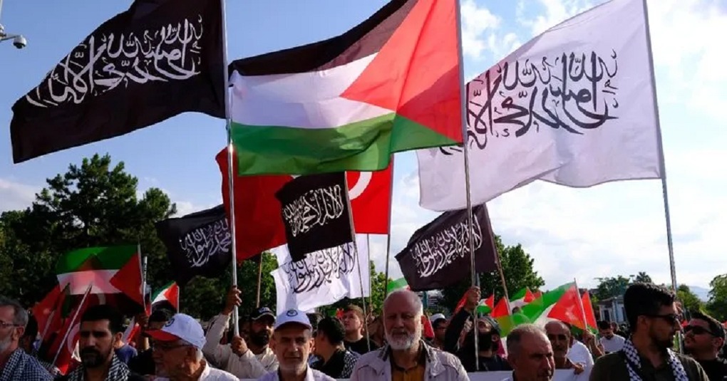 Konya Gazze İçin Tek Yürek: Binlerce Kişi 'Küresel Vicdan Yürüyüşü'nde Buluştu!